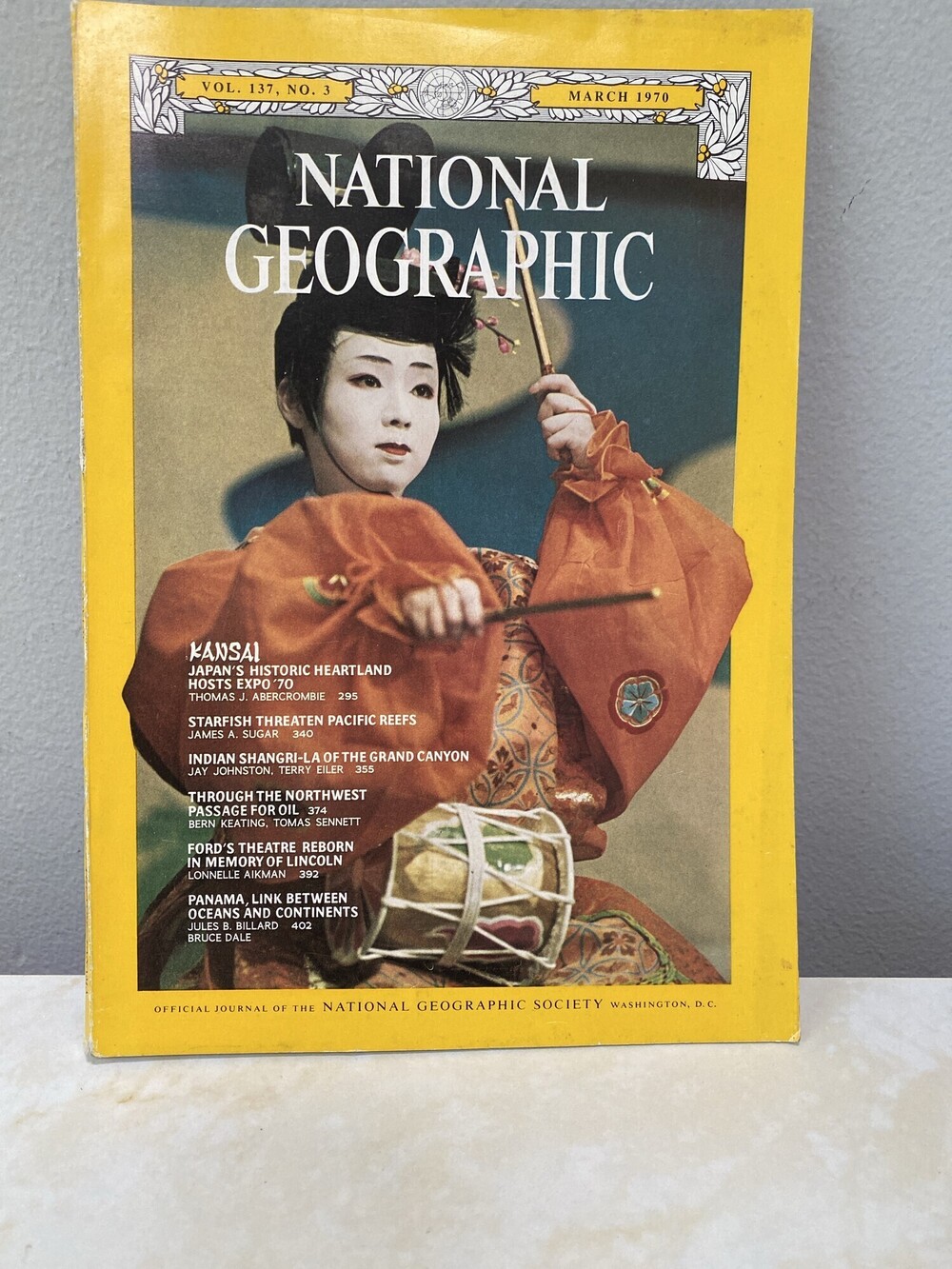 National Geographic March 1970 Japan Expo 70 Vintage Magazine